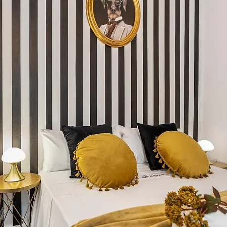 Queens Chueca III - Alquiler Corta Duracion Madrid Exterior photo